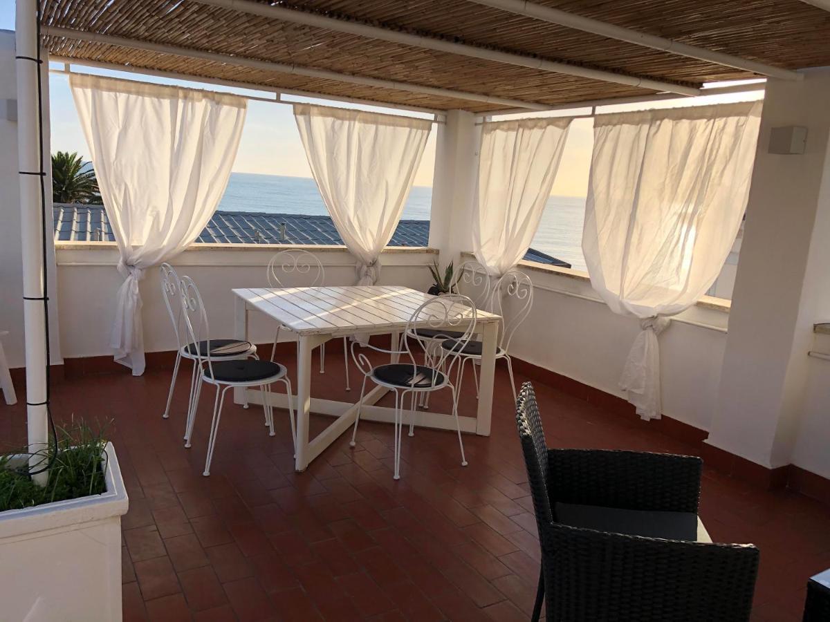 La Terrazza Sul Mare Santa Marinella Exterior foto