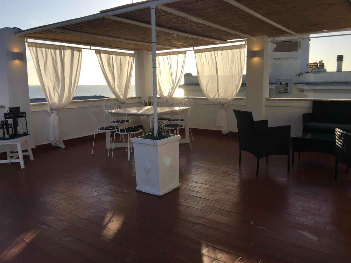 La Terrazza Sul Mare Santa Marinella Exterior foto